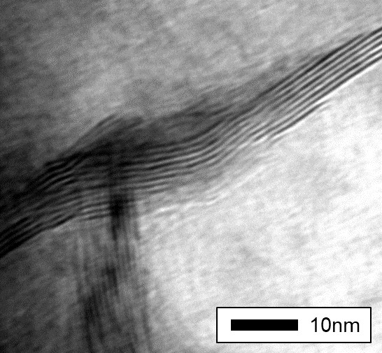 DIC-MoS<sub>2</sub>の側面のTEM観察像
